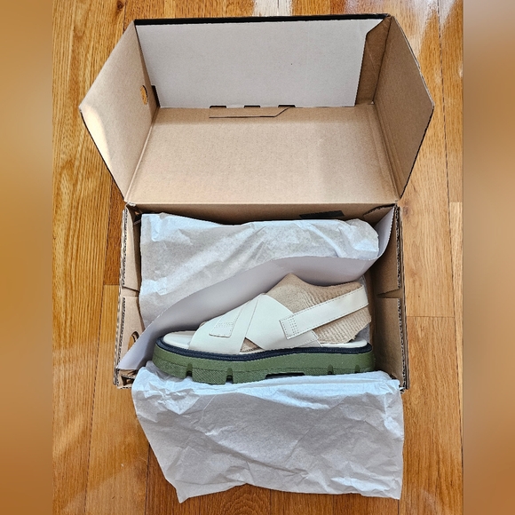 Sorel Full Grain Leather Crisscross Sandal Chalk Utility Green Size 7 - Picture 9 of 11